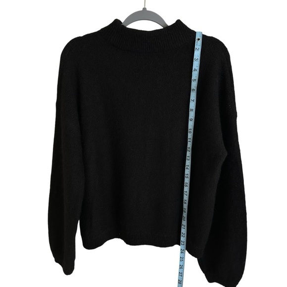 Banana Republic size Large Black Relaxed Balloon Sleeve Sweater Wool Alpaca - Picture 4 of 7